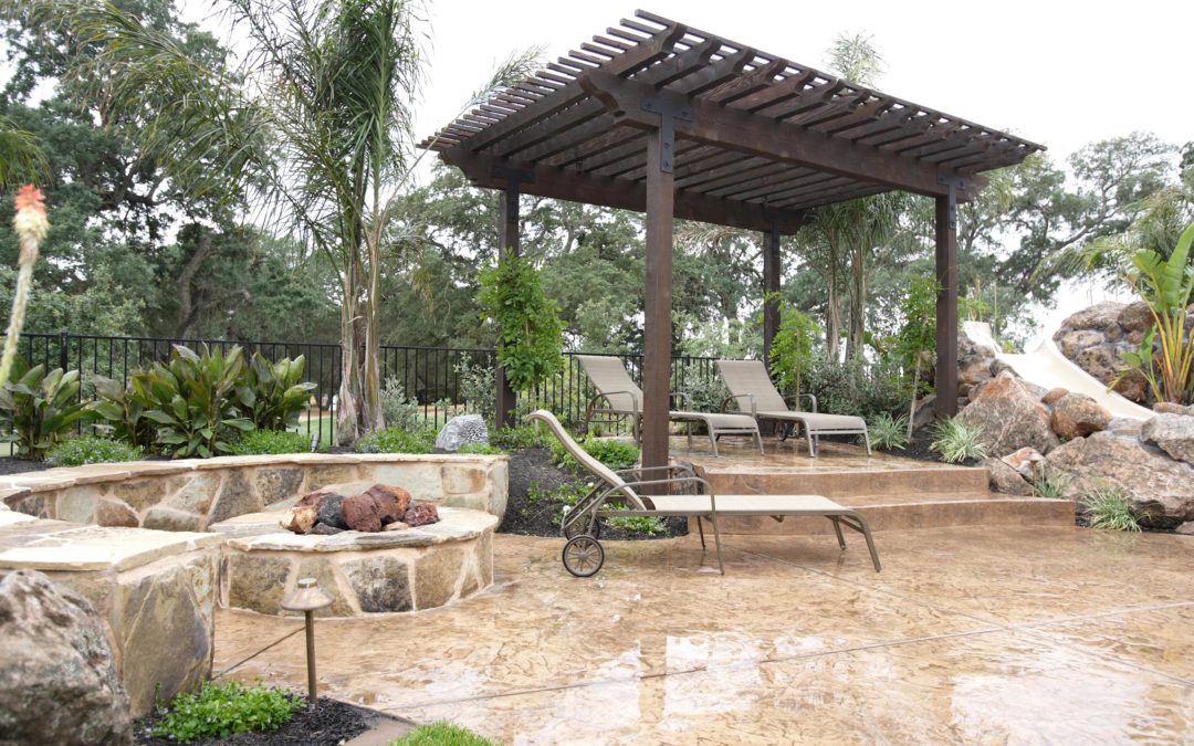 outdoor living spaces in Laguna Hills CA